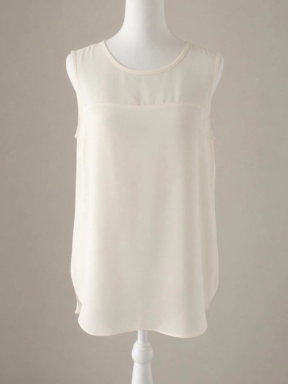 Vince Camuto Ivory Sheer Yoke Split Hem Sleeveless Chiffon Shell -Size S